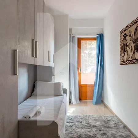 Homiday - Via Milano Appartement *