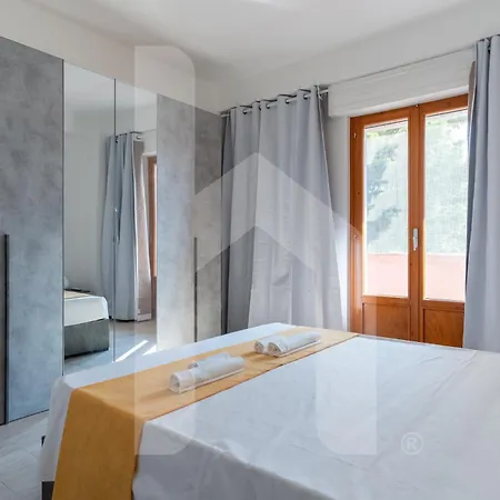 Homiday - Via Milano Appartement *